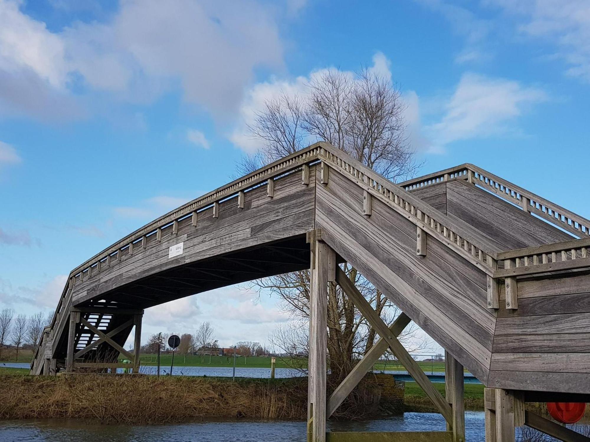 Spacious Holiday Home With Pond In Poperinge Roesbrugge-Haringe ภายนอก รูปภาพ